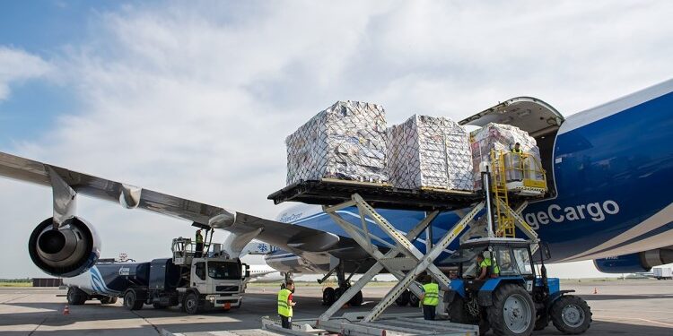 Що треба знати про особливості організації міжнародних авіаперевезень