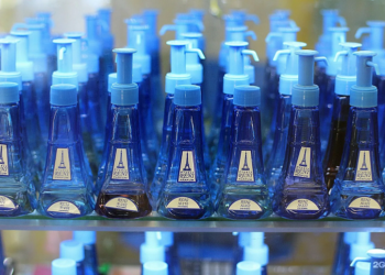 Чому варто обирати наливну парфумерію та основні поради щодо вибору