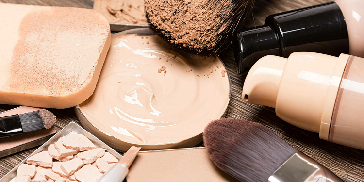 Поради щодо вибору ідеального відтінку та типу тонального крему для різних типів шкіри