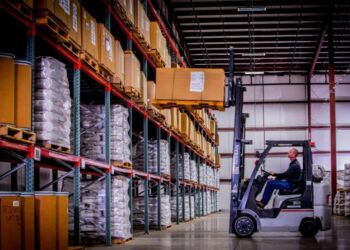 Что такое склад ответственного хранения и как его использовать