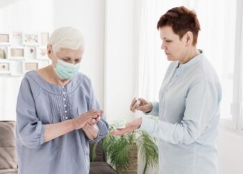 Как подобрать хороший пансионат для пожилых родственников