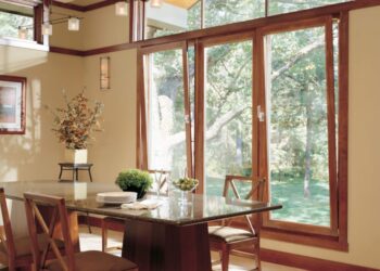 Как правильно подойти к выбору пластиковых окон для загородного дома