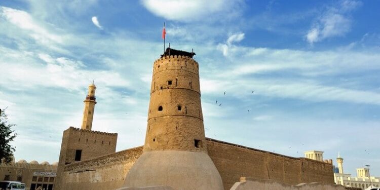 Почему форт Аль-Фахиди считается важнейшим культурным центром в Дубае