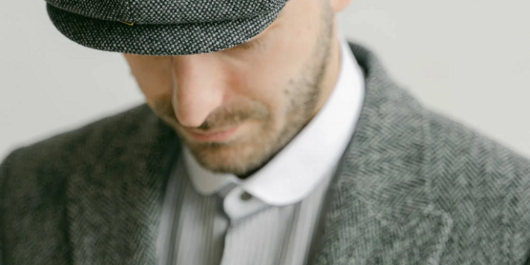 Кепка восьмиклінка як оригінальний убір для доповнення образу