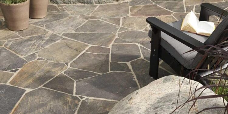 Что представляет собой плитняк и в каких сферах он применяется