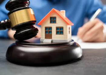 Когда возникает необходимость обращения к юристу по жилищным вопросам