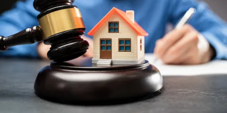 Когда возникает необходимость обращения к юристу по жилищным вопросам