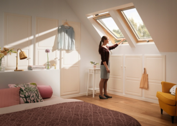 Окна для мансарды: требования, виды и рекомендации по выбору