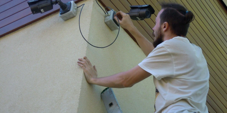 Монтаж камер видеонаблюдения: что нужно знать, правила и советы