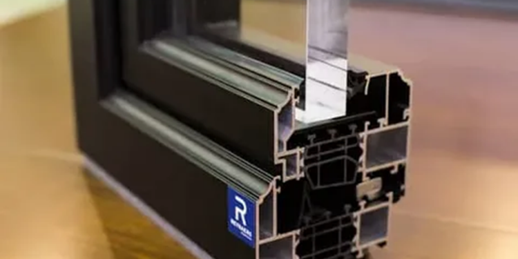 Современное остекление и алюминиевые окна Reynaers