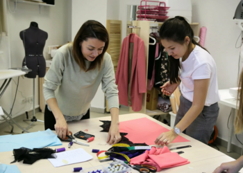 Курсы кройки и шитья: достоинства и обязанности