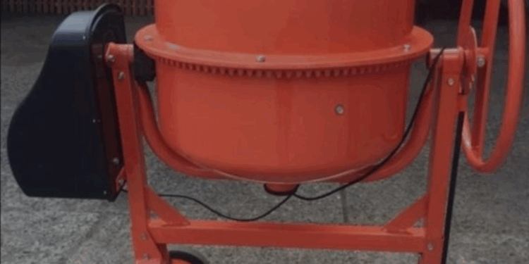 Типи конструкції бетонозмішувачів: на що звернути увагу