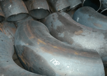 Стальные приварные отводы: достоинства, особенности и правила монтажа