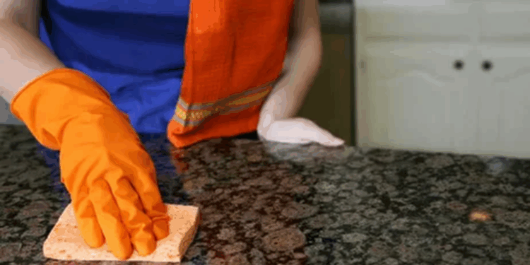 Столешница из кварцевого камня: достоинства, уход и установка