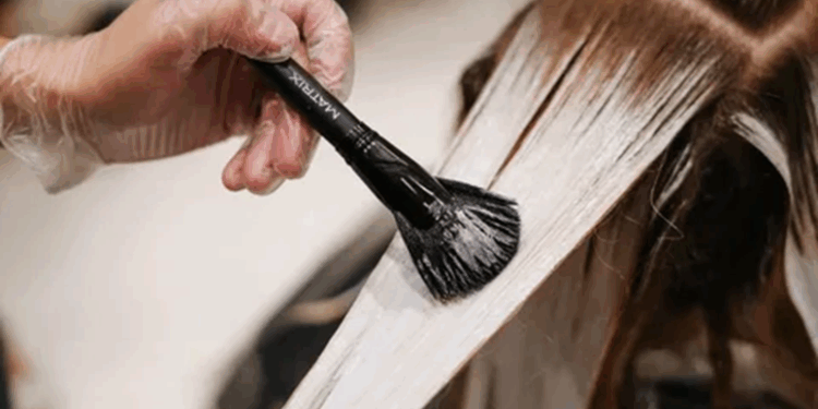 Парикмахер колорист: достоинства, правила и советы по обучению