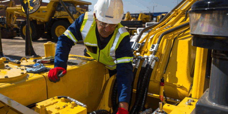 Техническое обслуживание экскаваторов: правила и советы