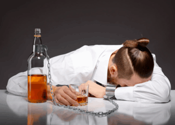 Почему алкоголик считается зависимым человеком