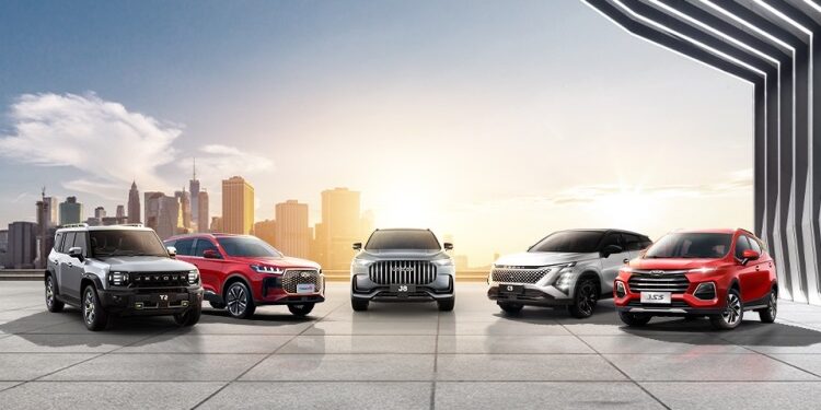 Официальный дилер: Ваш надежный партнер на дороге