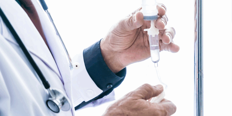 Как правильно выполнить вывод из запоя: способы, варианты и советы