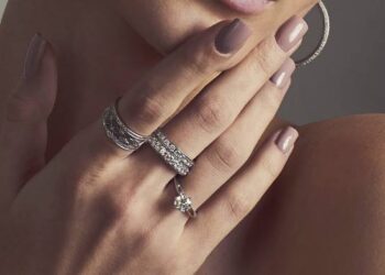 Как выбрать идеальное кольцо с бриллиантом, чтобы подчеркнуть уникальность украшения