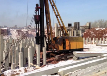 Правила и советы по правильной забивке свай для надежных фундаментных работ