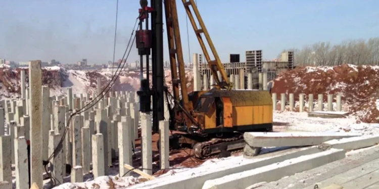 Правила и советы по правильной забивке свай для надежных фундаментных работ
